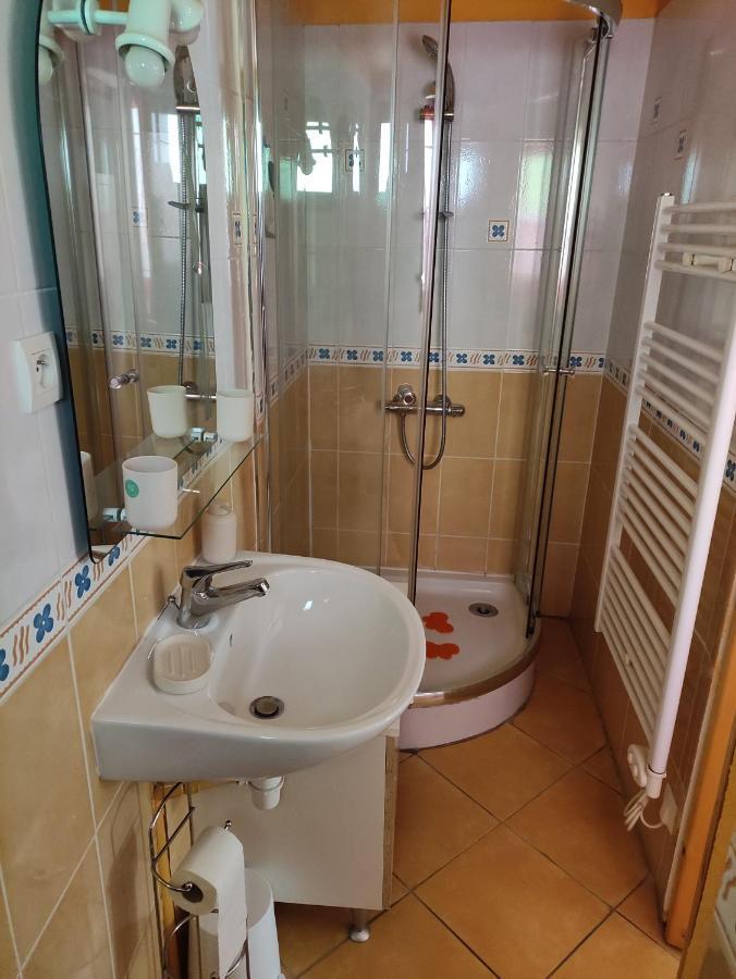 Confortable Maison De Village En Pierre Typique Moltig les Bains Esterno foto